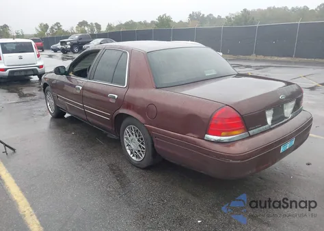 2002 Ford Crown Victoria Standard из США, поврежденный, VIN 2FAFP73WX2X160072